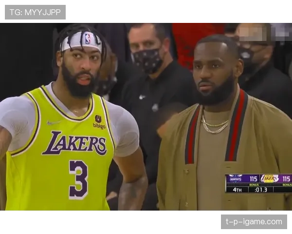 伍德独中7记三分助湖人险胜对手