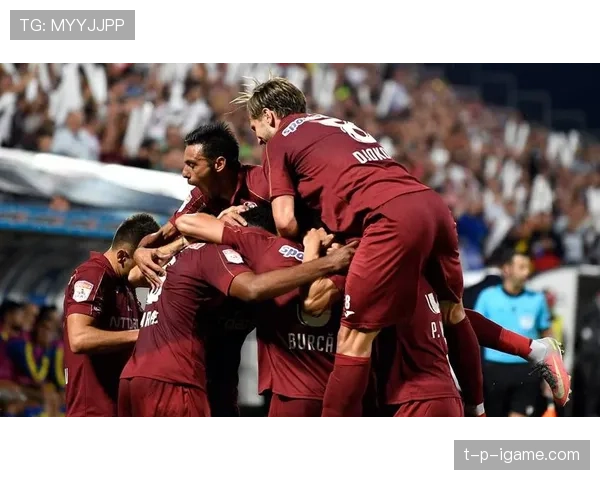 主场强势！足球队近期表现亮眼，球迷欢呼不已