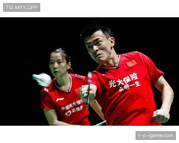 黄雅琼机场那只包和我全年的工资放一起，尴尬到想改行